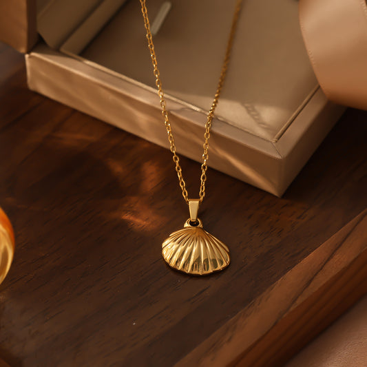 Minimal Gold Layered Necklace