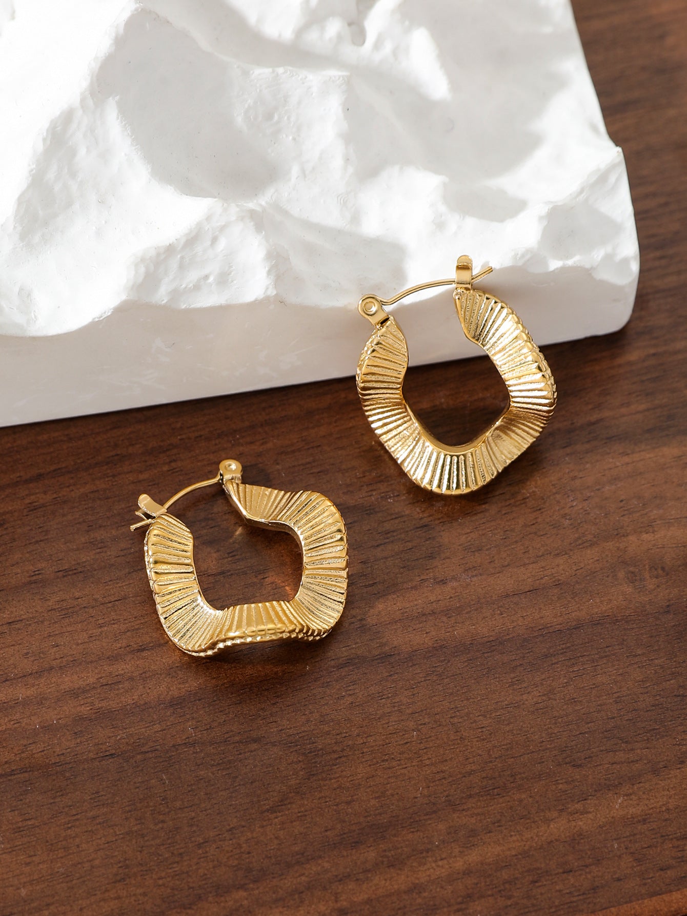 Chic Sun Wave Geometric Gold Earrings