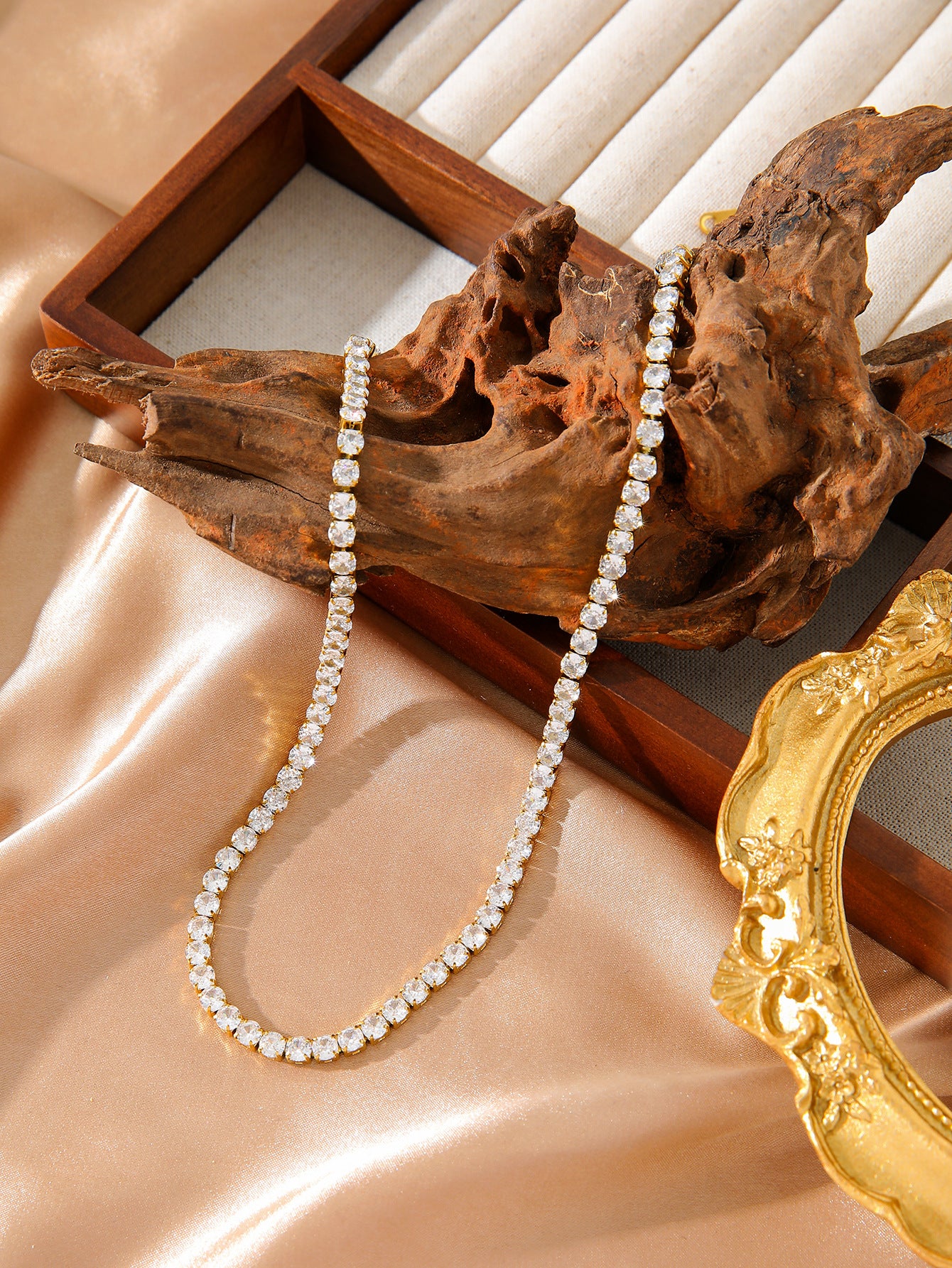 Minimalist Gold Layered Necklace