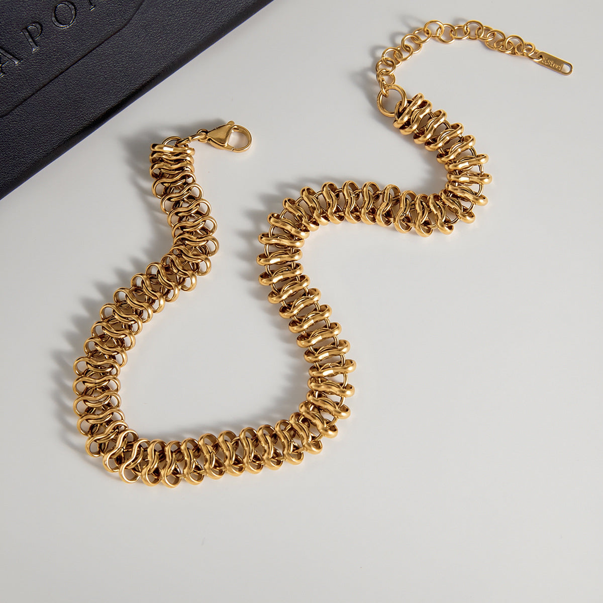 Valenza Luxe Chain Choker