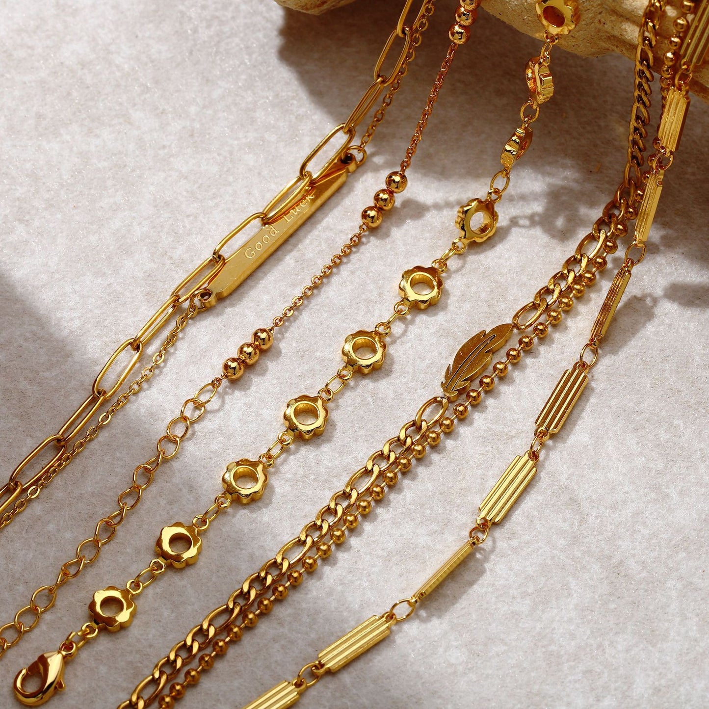 Minimal Cuban Chain Bracelet Gold Plated Stainless Steel