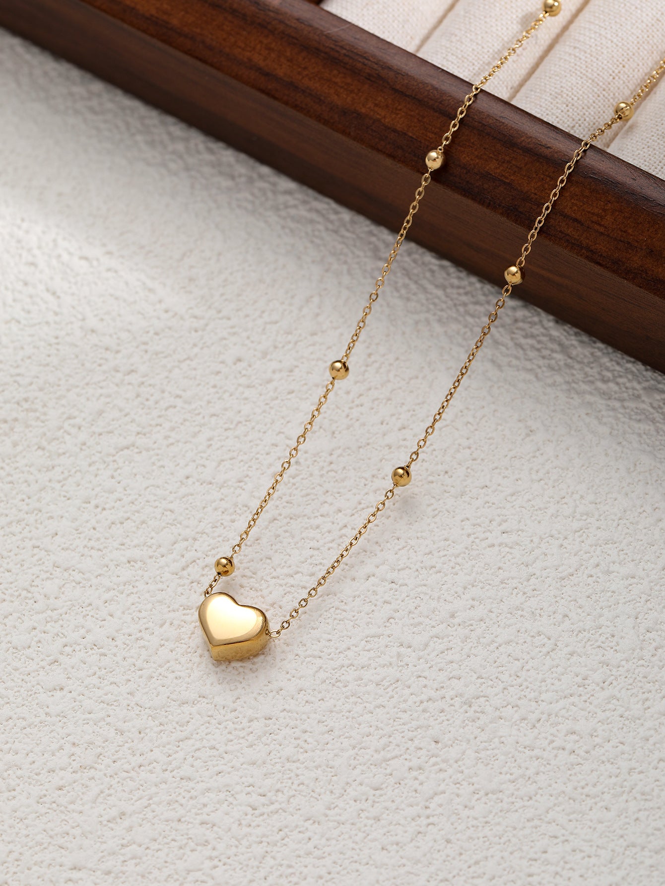 Minimalist Gold Heart Choker Necklace