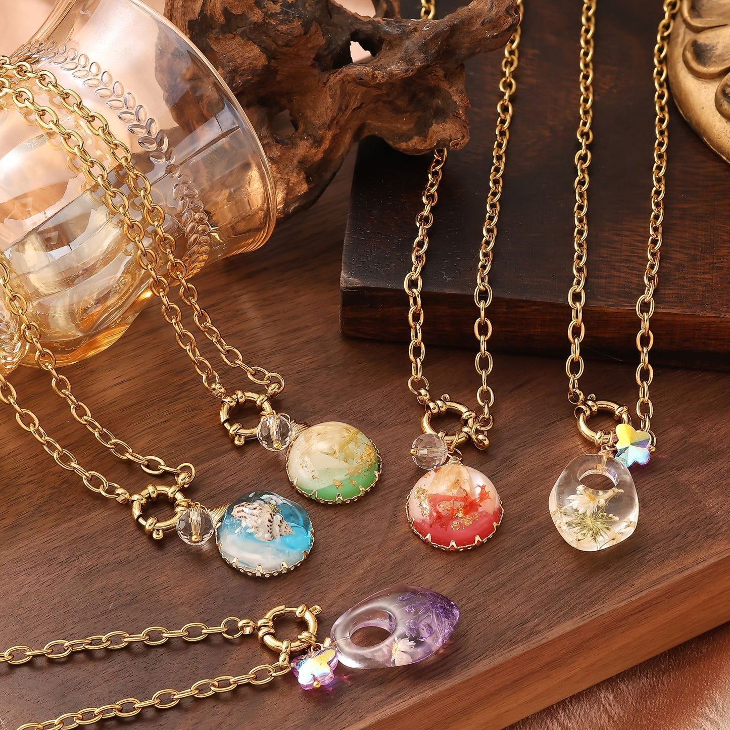 Resin Round Pendant Necklace Gold Plated Stainless Steel