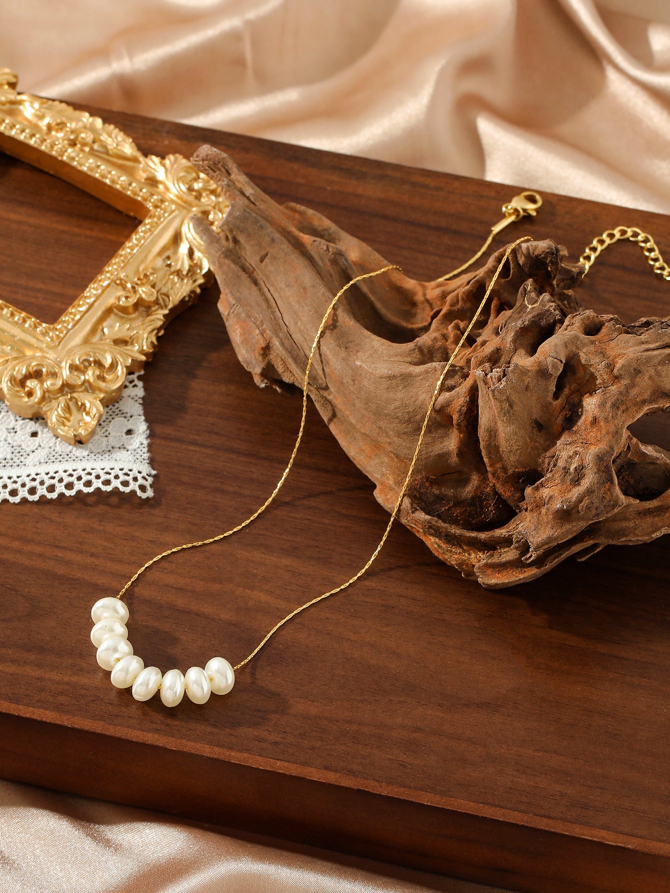 Elegant French Pearl Pendant Necklace