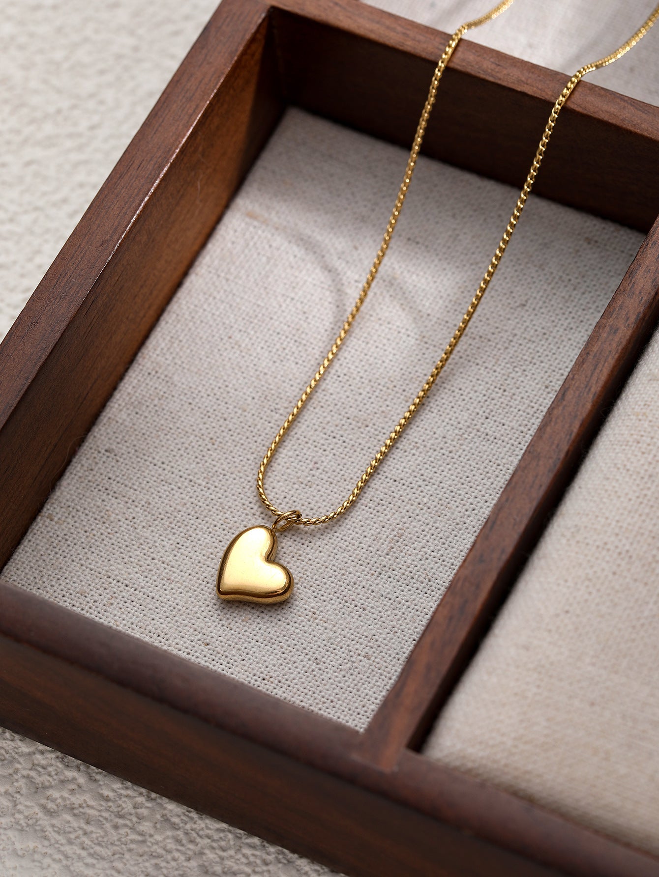 Minimalist Gold Heart Choker Necklace